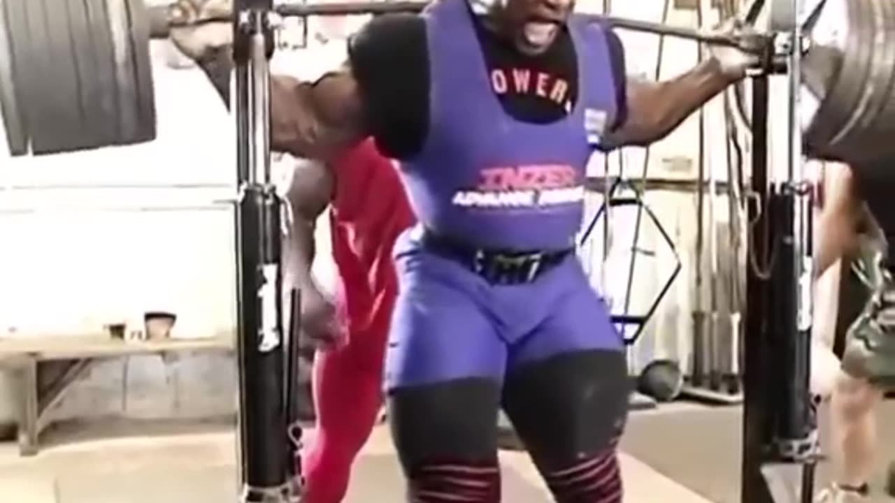 Ronnie Coleman DESTROYS 800lbs Squat for 2! 💪🔥