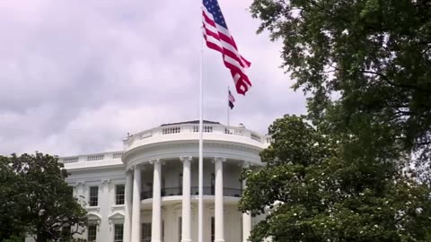 American Flag at White House (Video Loop with Patriotic Music)