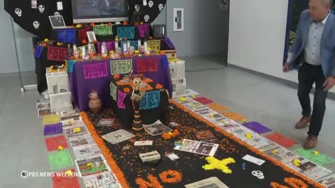 Mexican journalists honor slain colleagues on Day of the Dead in Tijuana