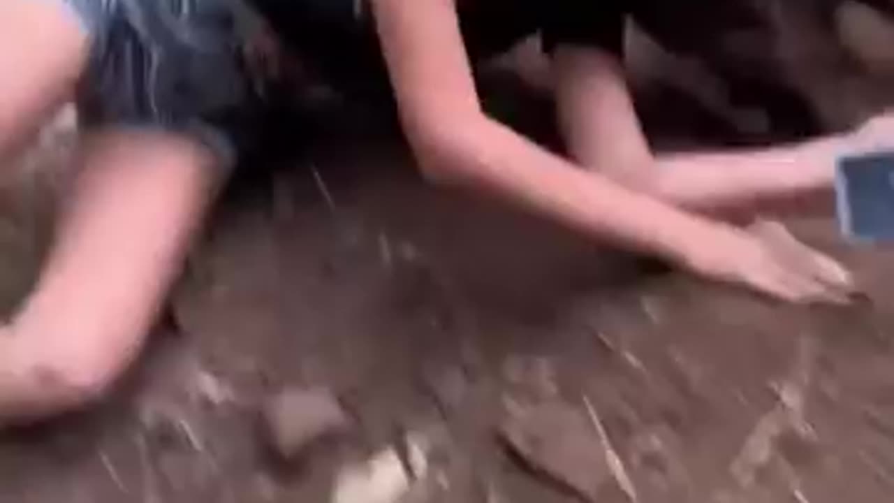😱🤣 Girls Running Down the Hill Suddenly Fall Flat on Their Faces! | Unexpected Funny Moment