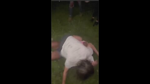 Garden Turns into Battlefield: Girl vs Girl