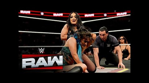 Roxanne Perez sneaks a victory against Lyra Valkyria Raw highlights, Oct. 6, 2025