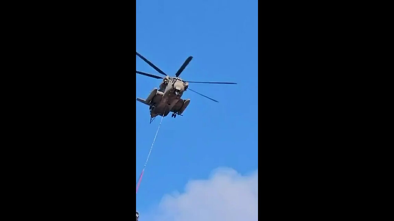 🚨 Israeli helicopter CRASHES while being airlifted
