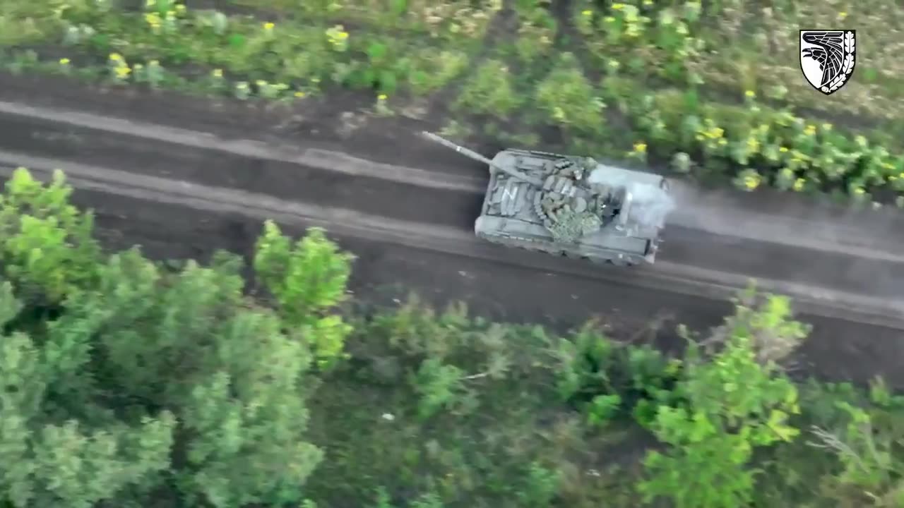 Javelin hits RU tank