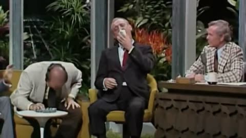 Rodney Dangerfield Has Dom DeLuise Rolling On the Floor Laughing (1974)