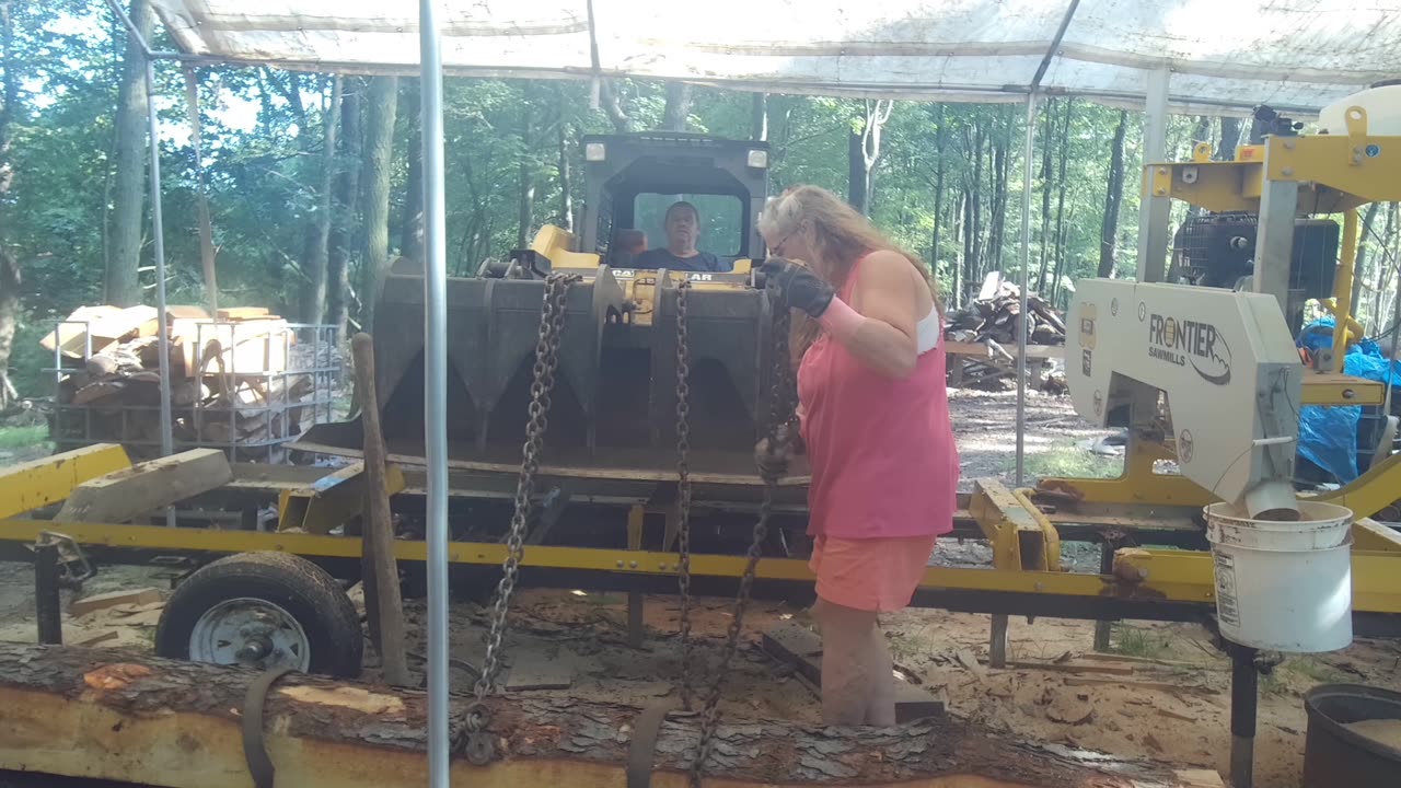 Milling 4x4’s GONE HILARIOUSLY WRONG! | Appalachian Farmstead Sawmill Fail