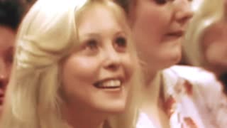 Kung Fu Fighting - Carl Douglas