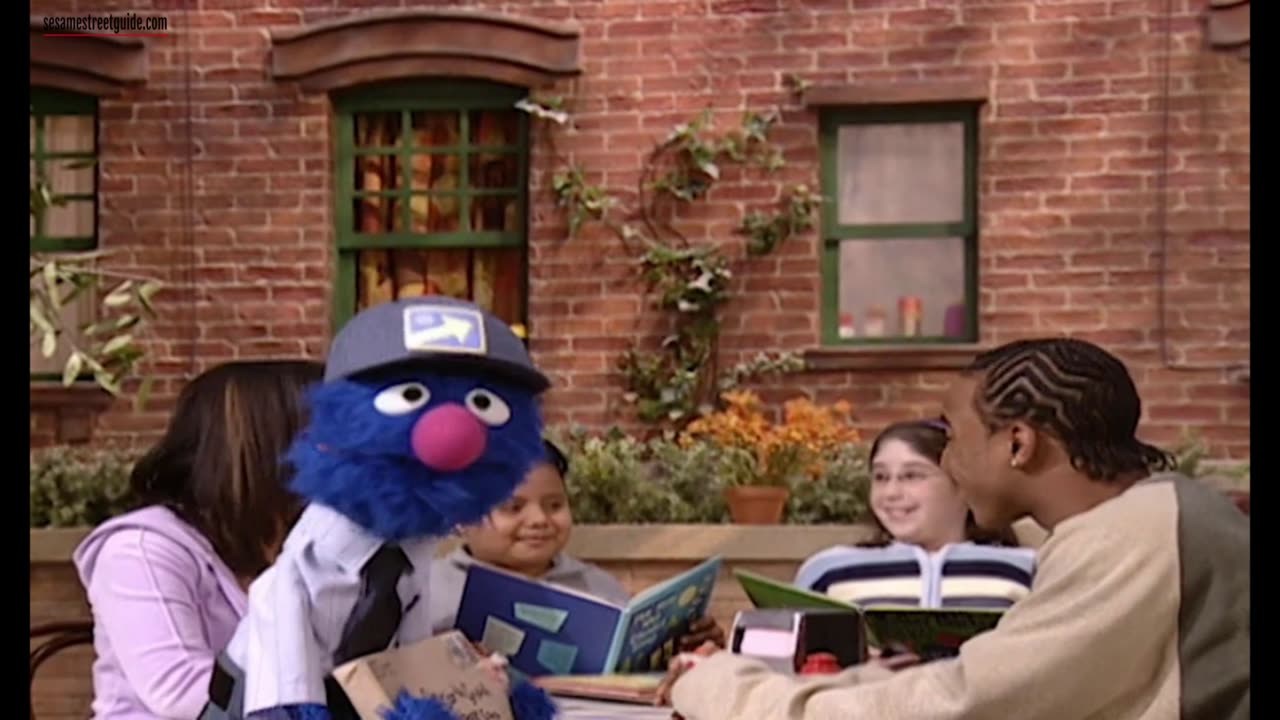 Elmo's World The Street We Live On!