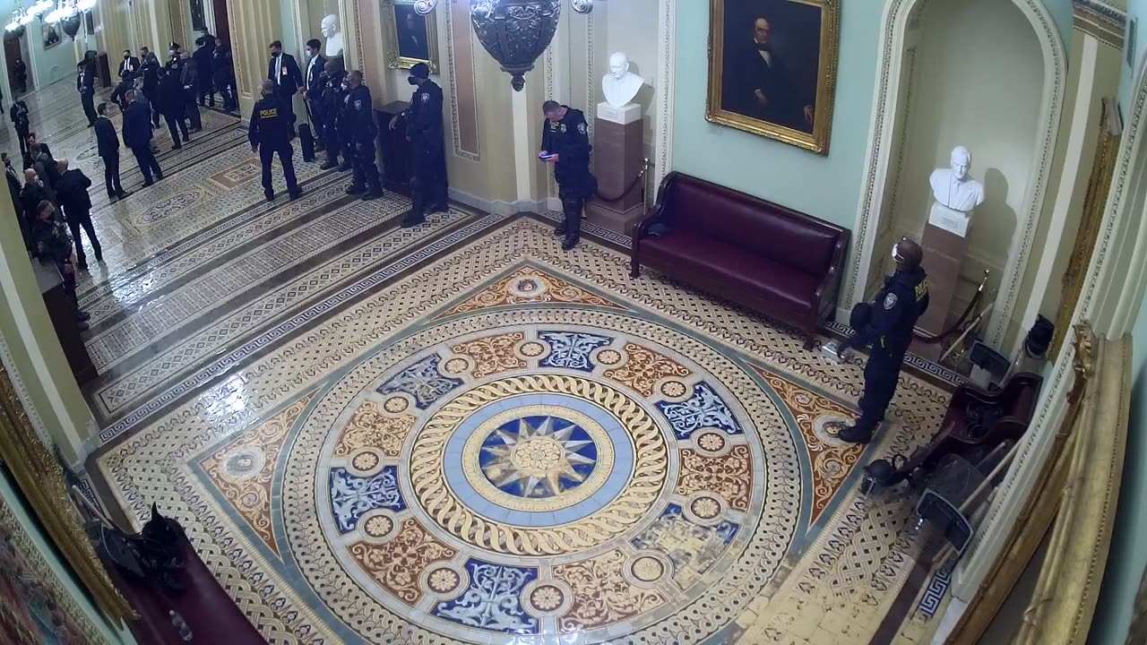 0213USCS02OhioClockCorridornearS208_2021-01-06_20h00min03s233ms.mp4