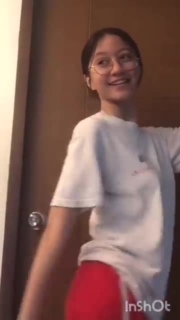 γNo Braπ27γNo Bra World