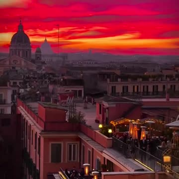 Spectacular sunset in Rome