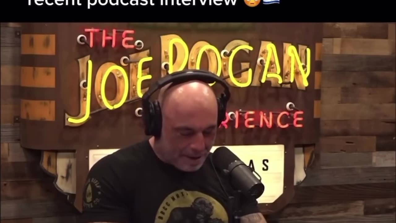 Joe Rogan reacts after Theo Von brings up Israel