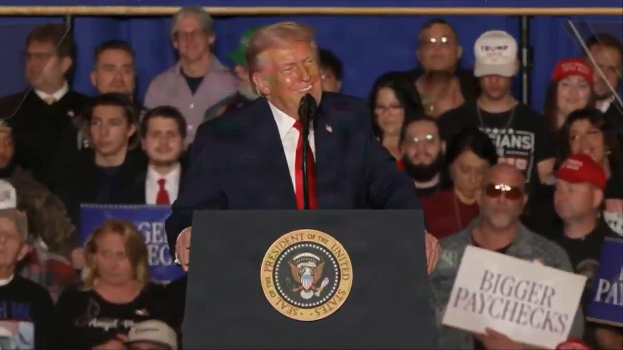 An Audience Member Caused Trump To Chuckle At His Poconos Rally: "I Didnt Say Sh!thole- You Did!"