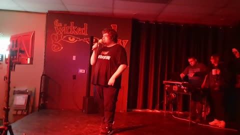 AUTISTIC MAN KILLS EMINEM- IM SHADY LIVE COVER