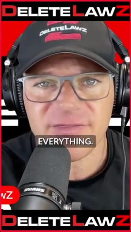 POS COP HOLDS DOG DOWN AND PUNCHES IT RIGHT IN THE FACE