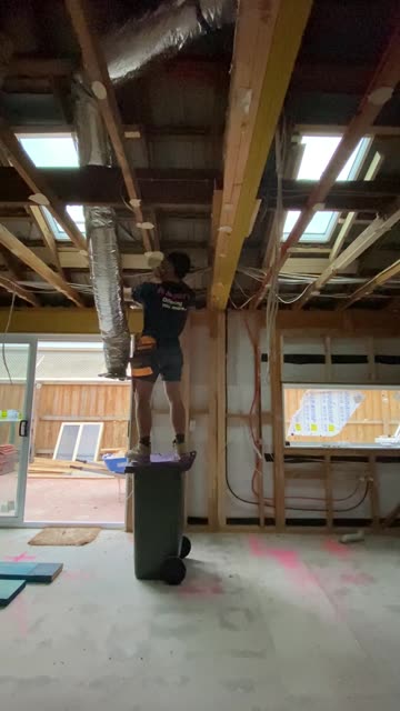 Brilliant Thinking for When You Forget Your Ladder