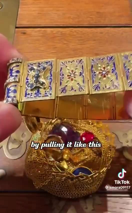 Vintage creativity is amazing.