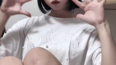 気づいたらあし傷だらけなのやめたいーー