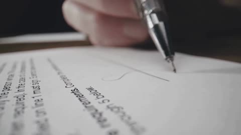 前代未聞の通告—副理事長2名の解任