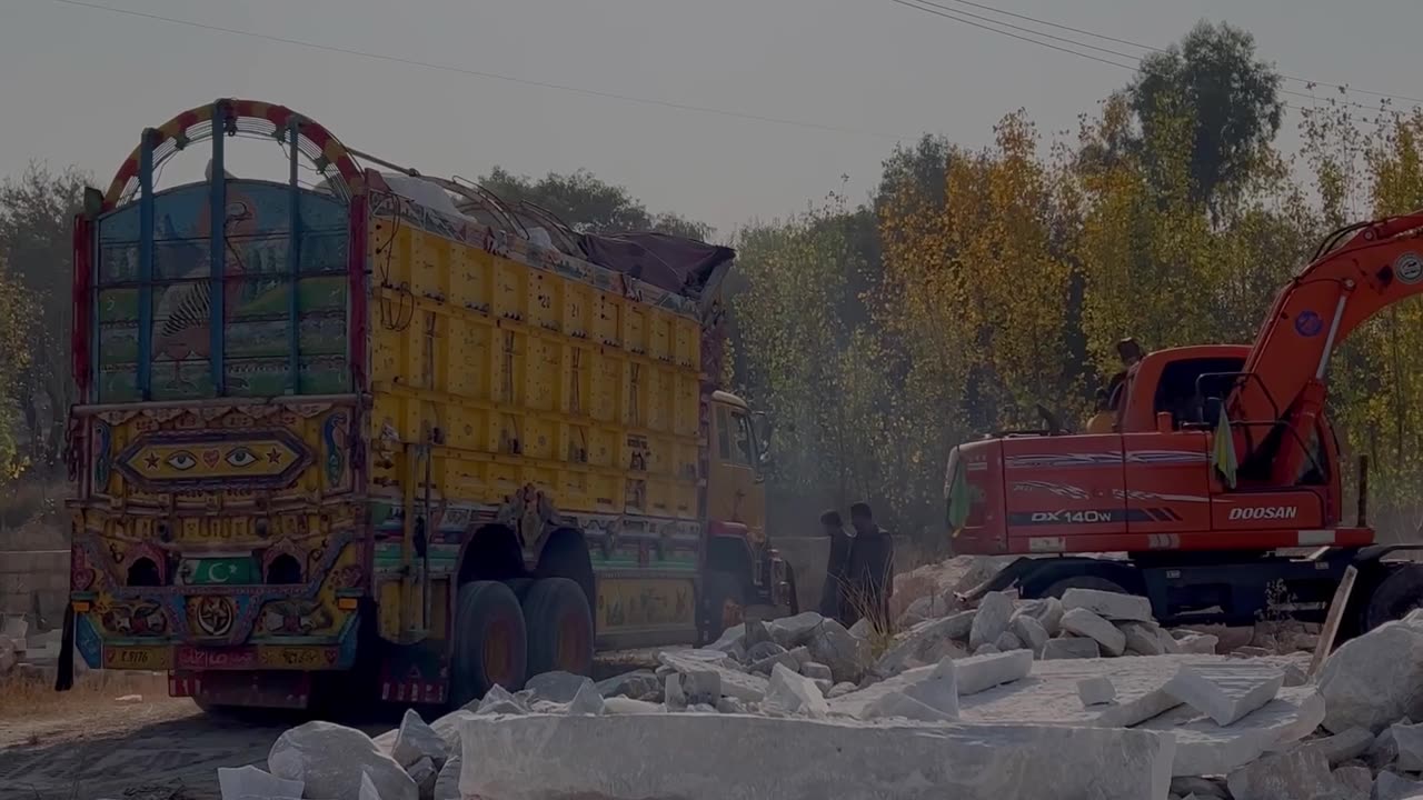 Amazing Process of Huge Truck Unloading In The Factory