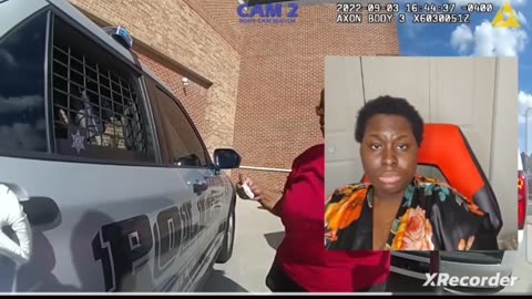 "Adult" woman gets thrown out of Walmart: Cop Cam