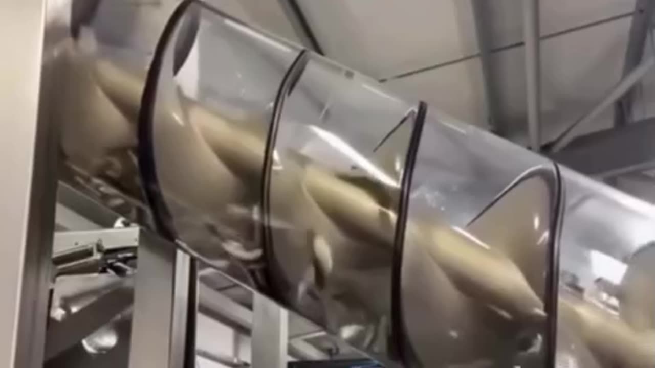 Null nein Null, Nix und ja Zuchtfische ernähren sich nicht natürlich.