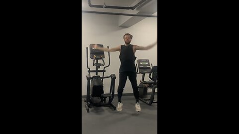 round 1 of 10 from hiit workout #2 ✝️