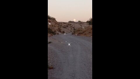 واسه من که دلشکسته ام