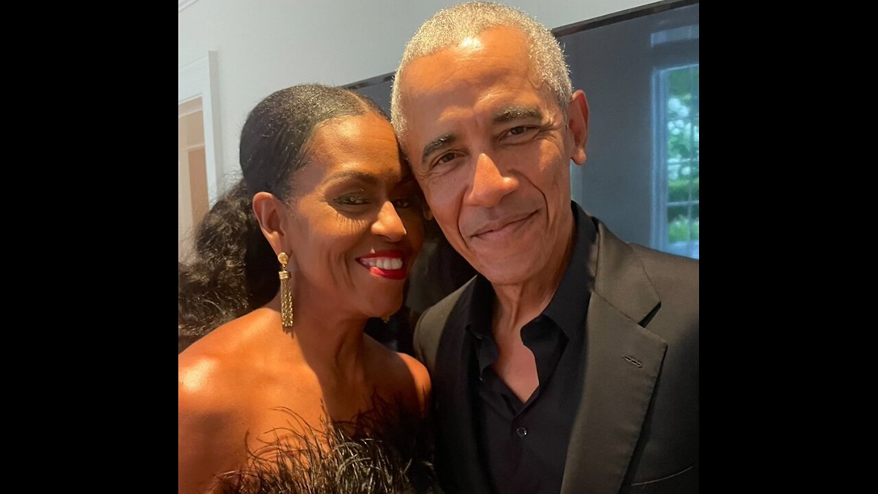 The Obama Anniversary Pic Looks Spurious/Contrived and So Do Their SM Posts. Propaganda 101!