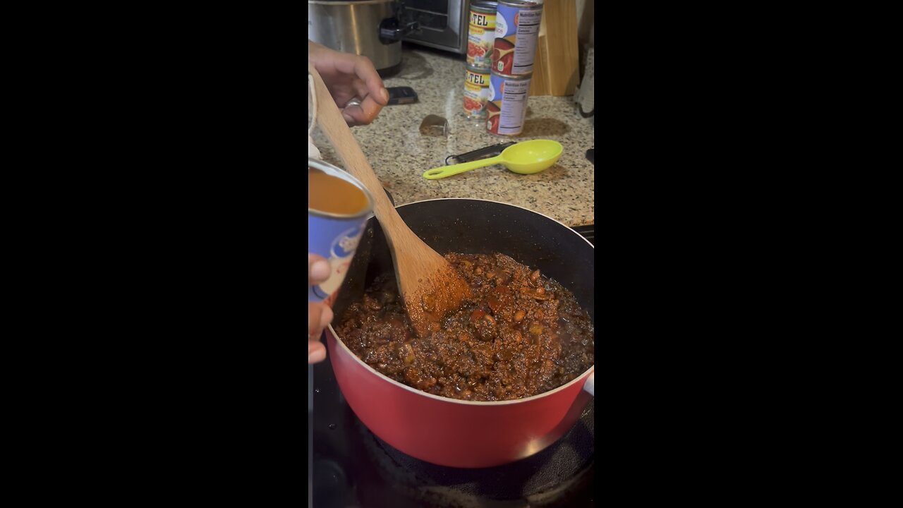 Cold Weather Means Dads Chili 🌶️