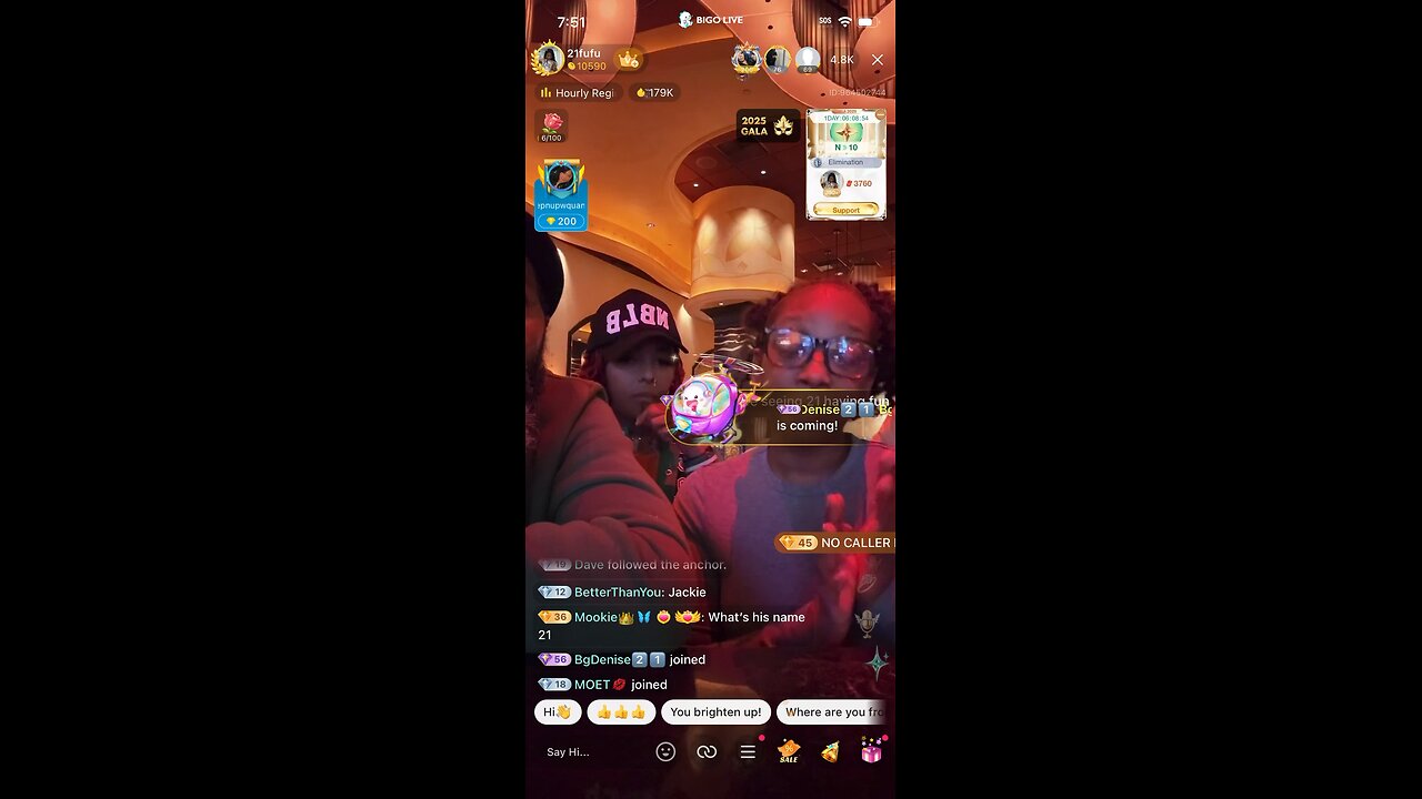 Brandon 🔑 and Dells link w/21 and they invite Rhea , bar hop 👀