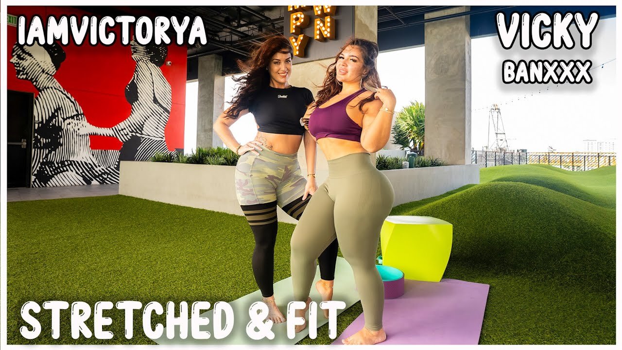 Build Bigger Glutes At Home Whopper Monday is CRAZY Stretched & Fit with Victorya