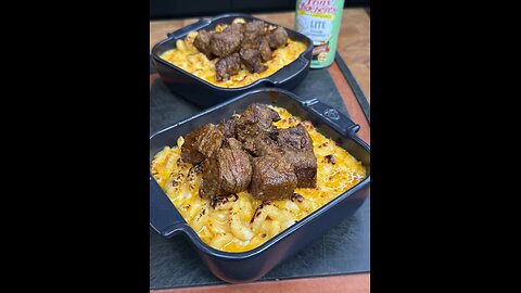 Steak Bites with Mac N Cheese