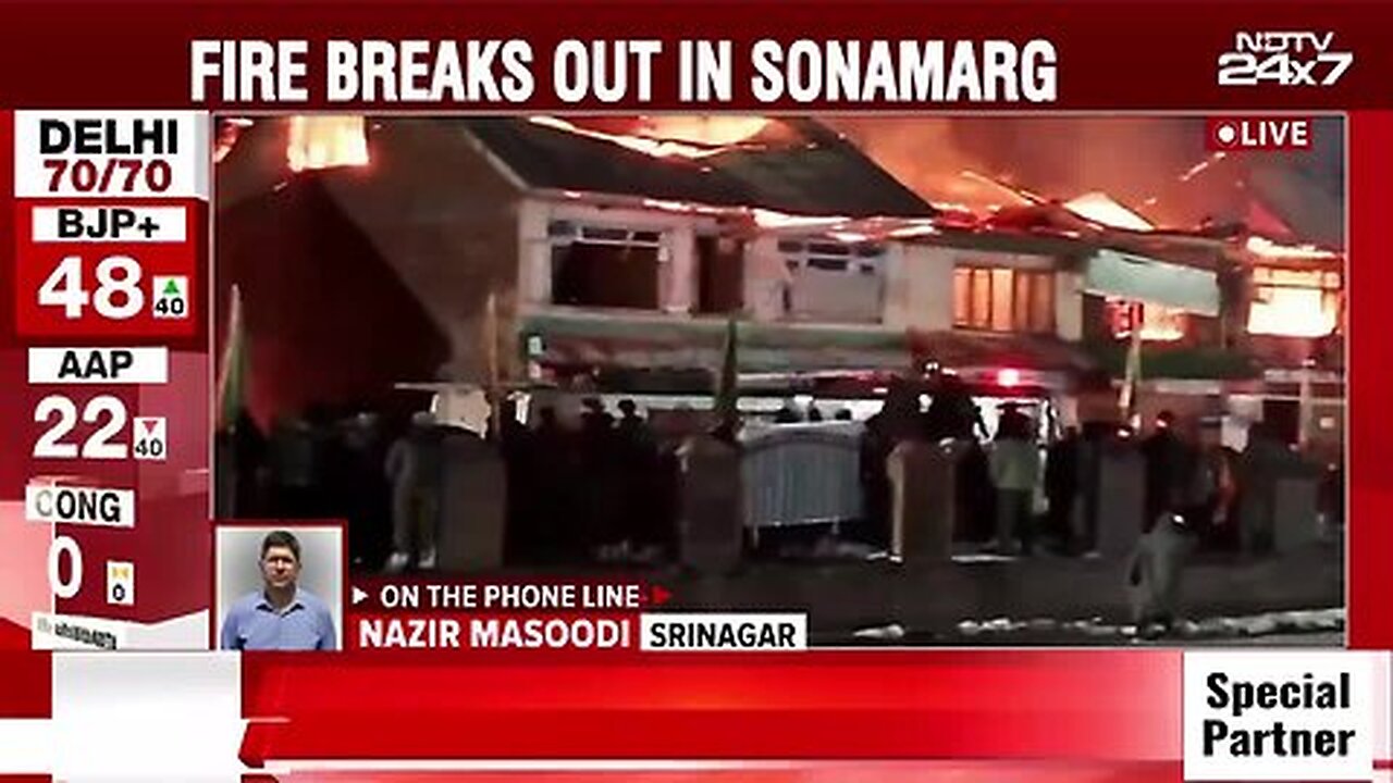 Sonmarg Fire _ Massive Fire Breaks Out At Sonmarg Hotel, Nearby Shops Destroyed