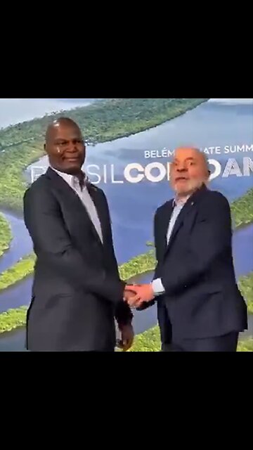 El divertido saludo de Lula y su alto par de Mozambique conquista las redes