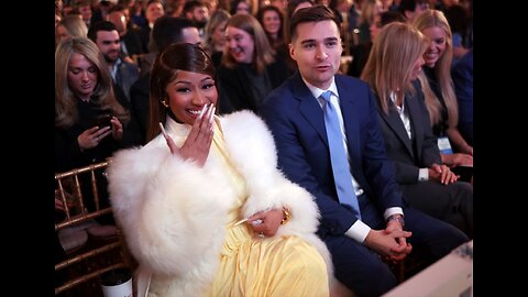 NICKI MINAJ surprises Auto Workers for Trump in the Oval Office “They forgot I was here now!”