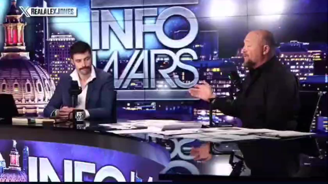 Ian carrol and Alex jones talk organized crime in government and intelligence agencies