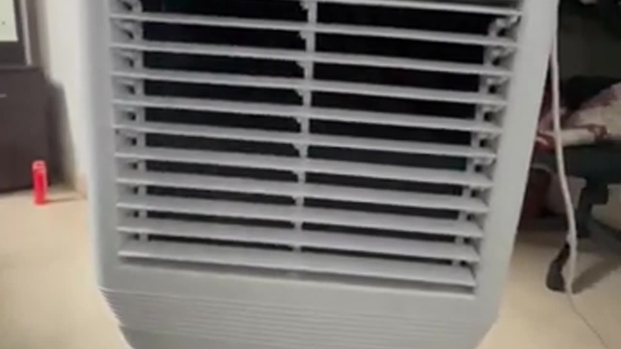 Enjoy superior cooling with Crompton’s portable air coolers.