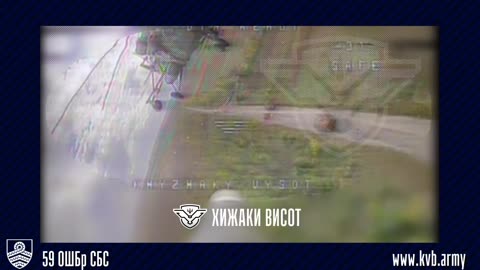 🚁🔥🐝 Video of Ukrainian FPV struck Russian Mi-8 helicopter. 
