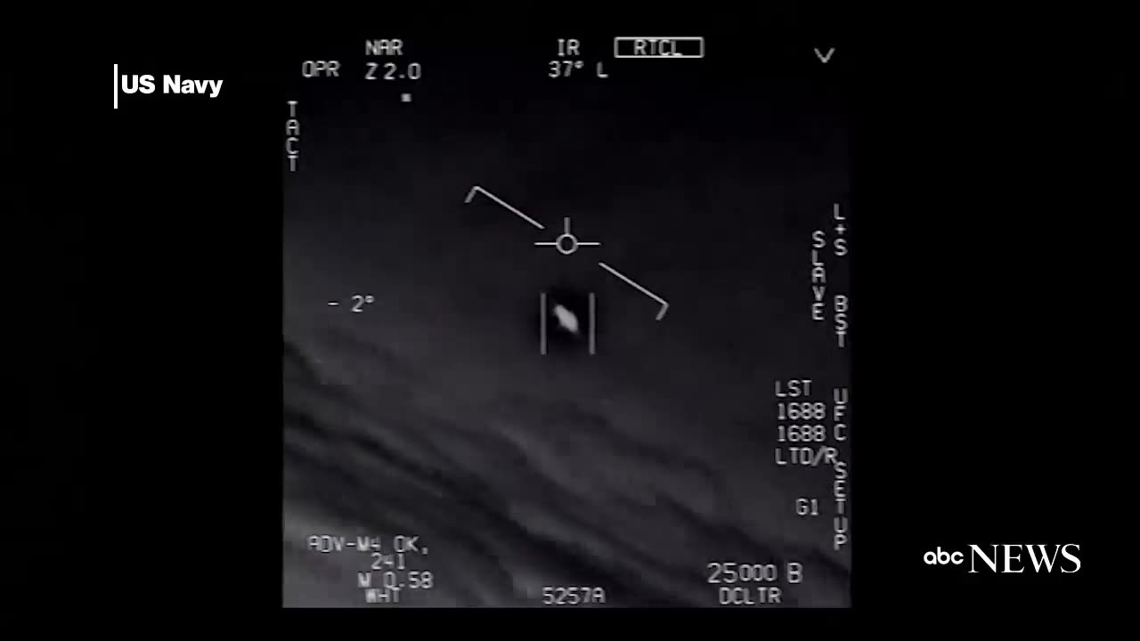 Pentagon declassifies Navy 'UFO' videos (VIDEO 2-3)