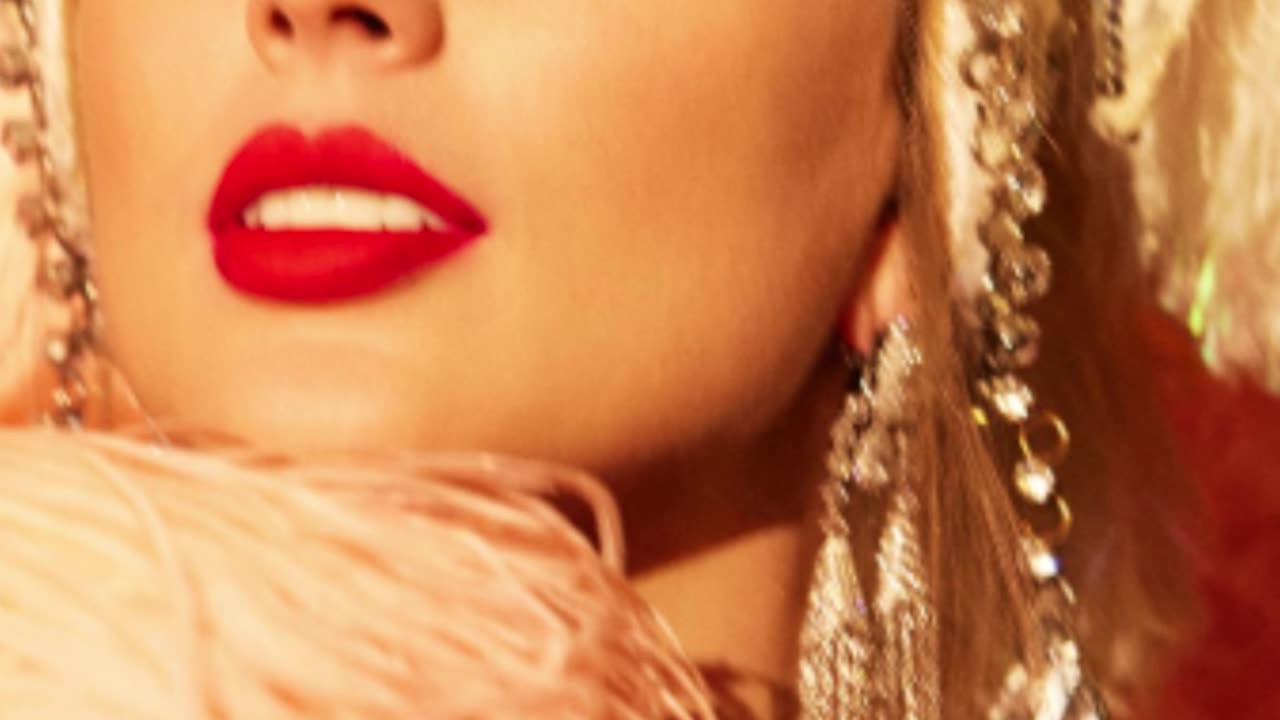 Taylor Swift Rocks Red Mini and Boots at Kelce's Game