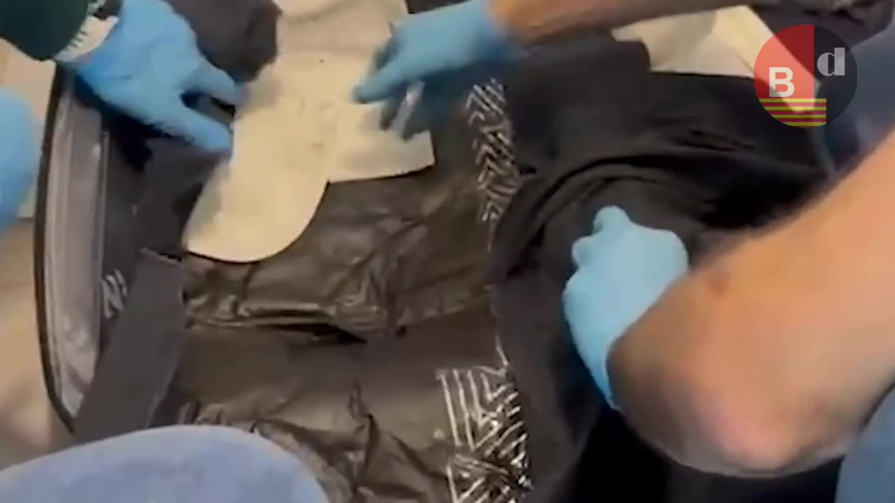 Detenido en El Prat un pasajero con más de 14 kilos de cocaína en su maleta