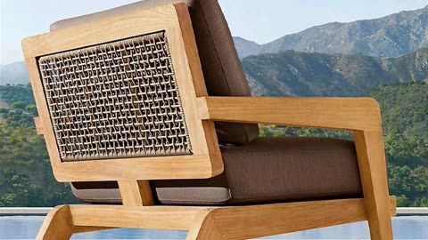 🛋Garden parties deserve furniture that shines. ☀️