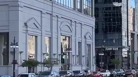 Here’s the Full video of the Chicago delivery guy!