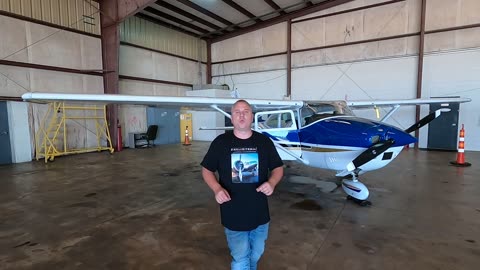 Providing aviation detailing on a cessna 172 Before & After