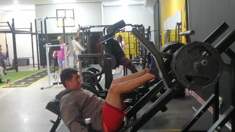 Descripción para video: Día de Pierna – Heavy Duty 🦵🔥