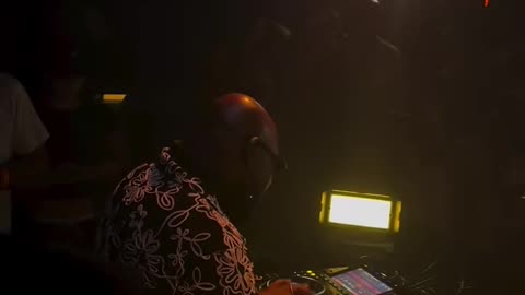 CARL COX PLAYING HORATIO - THE BADGUY ANTHEM AT BASSMENT MADRID