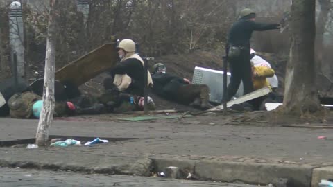 Революцiя Україна Київ Контратака Майдану вул.Інститутська 2014.02.20