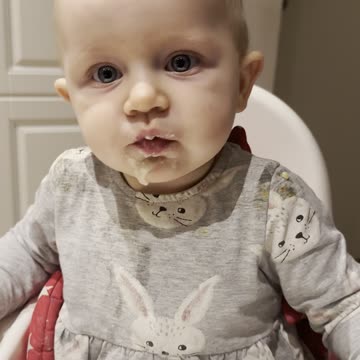 Late-night snack squad ✨ Baby Kayla enjoying her food