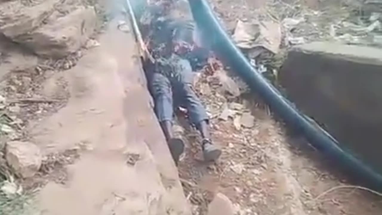 Man kills GF because he thinks she's a Cheater